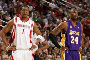 开云真人娱乐官网-球迷热情高涨，现场气氛火爆，球迷们大饱眼福